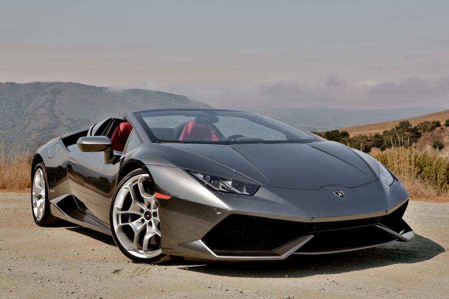  Lamborghini Huracan LP610-4 Spyder 2015 года  (NA) (фото 16 из 19)